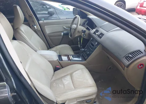 2011 Volvo Xc90 3.2 z USA, uszkodzony, nr VIN YV4952CY8B1590352